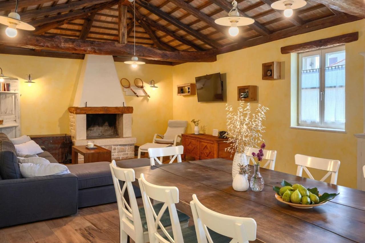 Family Villa Elizabeta With Pool In Umag Cepljani Exterior foto